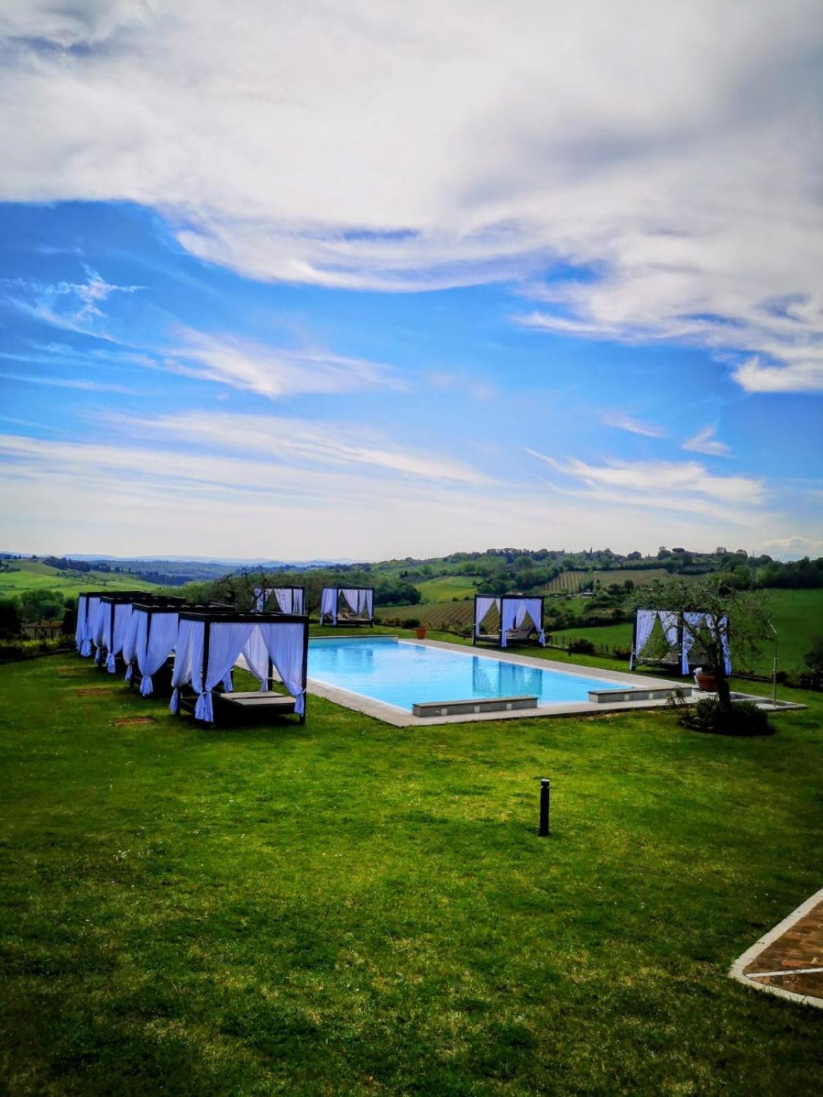 Villa Il Castagno Wine & Resort Siena Eksteriør bilde