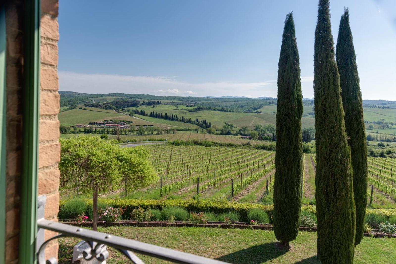 Villa Il Castagno Wine & Resort Siena Eksteriør bilde