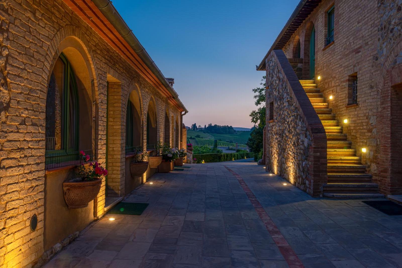 Villa Il Castagno Wine & Resort Siena Eksteriør bilde