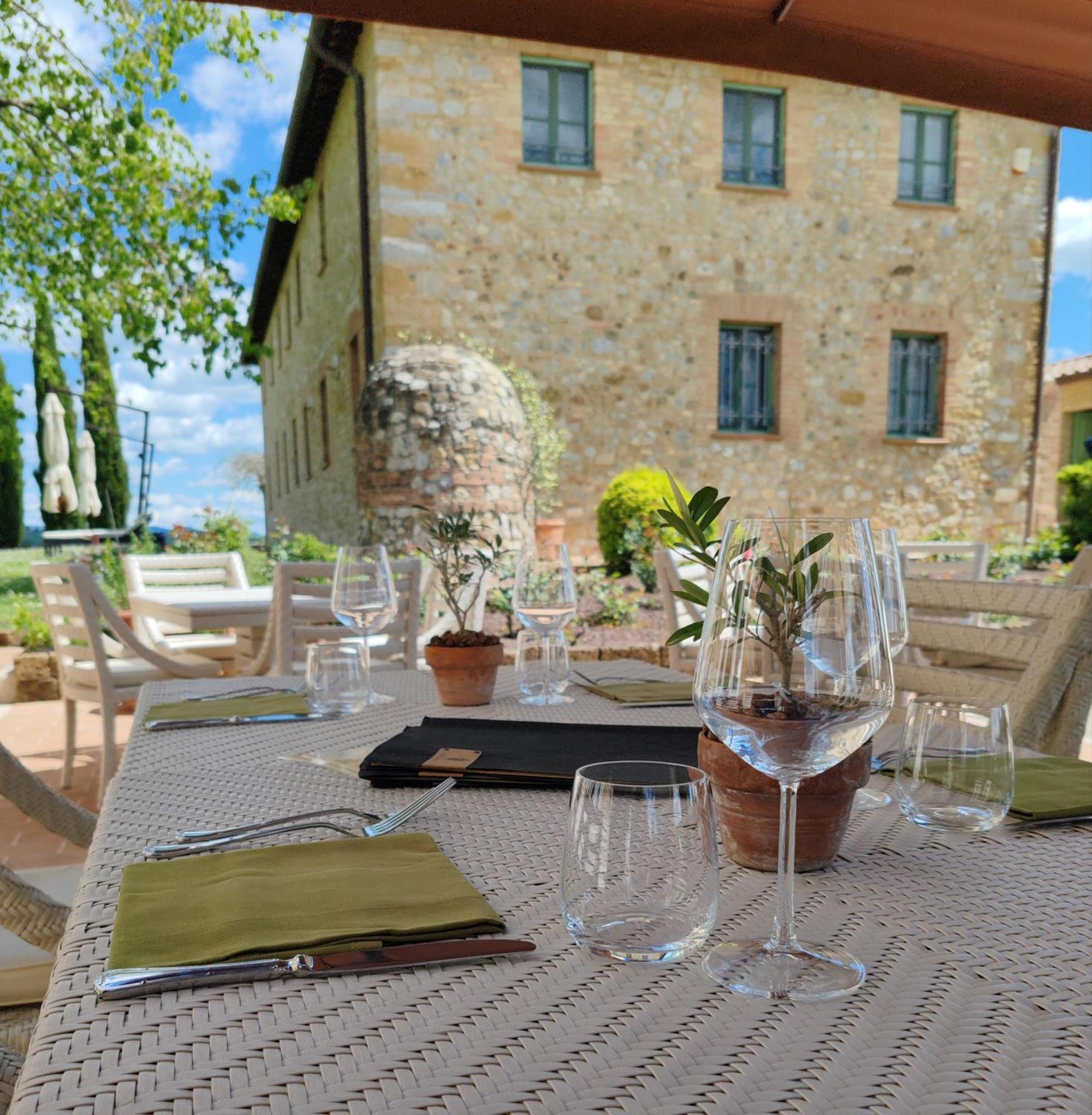 Villa Il Castagno Wine & Resort Siena Eksteriør bilde